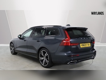 Used Volvo V60 2019 for sale - 78831406: Photo