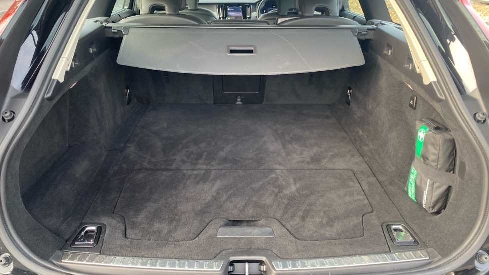 Used Volvo V90 2025 for sale - 77995034: Photo 14