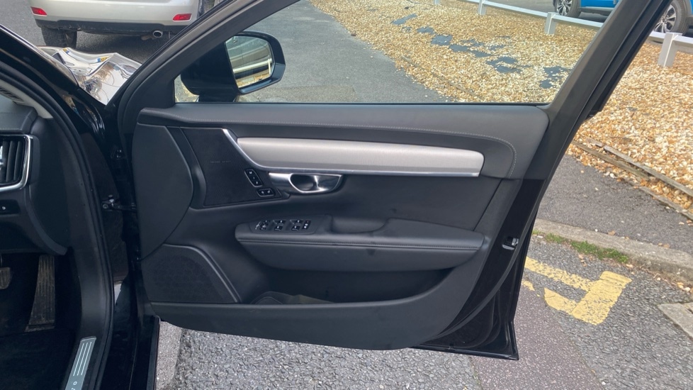 Used Volvo V90 2025 for sale - 77995034: Photo 21