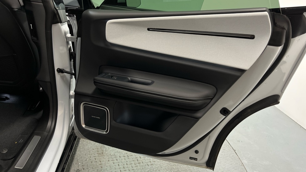 Used Polestar Polestar 4 2024 for sale - 77316071: Photo 42