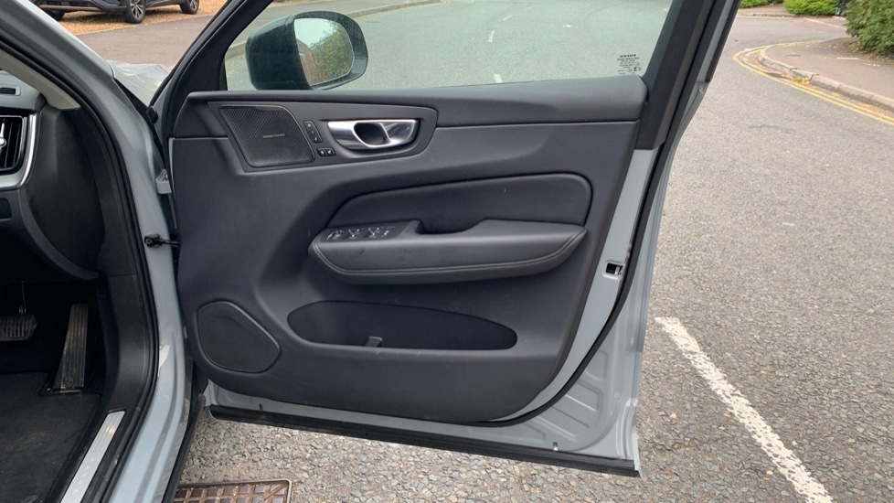 Used Volvo XC60 2025 for sale - 75996959: Photo 15