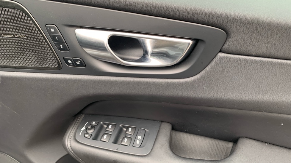 Used Volvo XC60 2025 for sale - 75996959: Photo 16