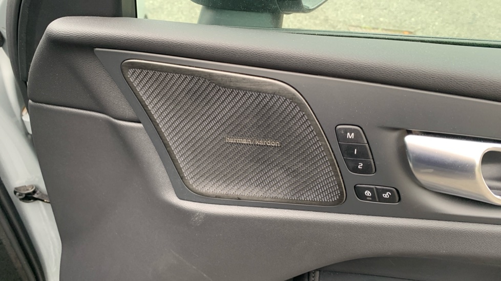 Used Volvo XC60 2025 for sale - 75996959: Photo 17