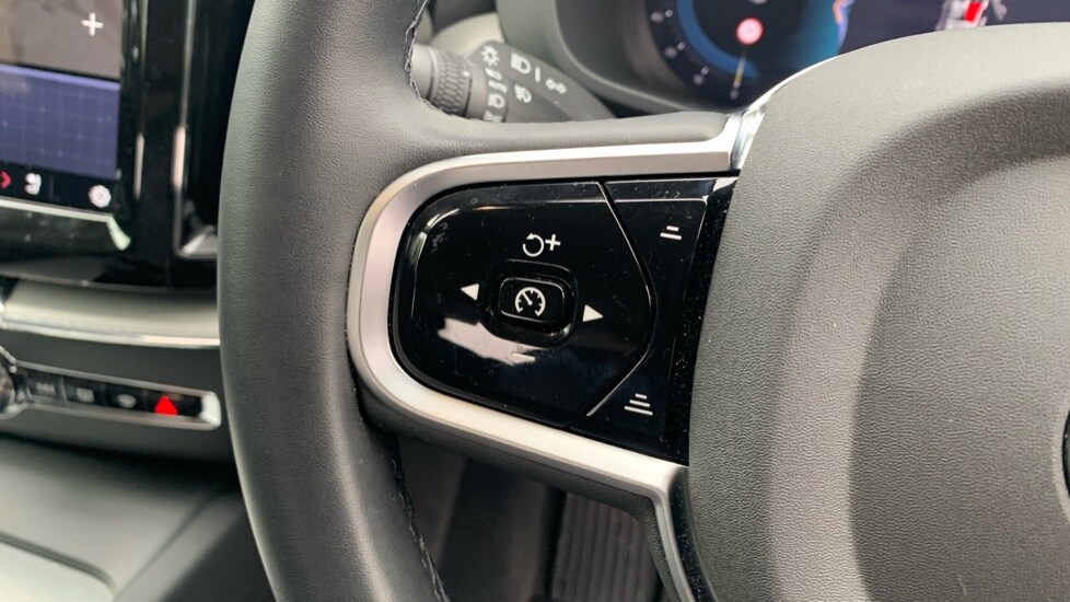 Used Volvo XC60 2025 for sale - 75996959: Photo 19