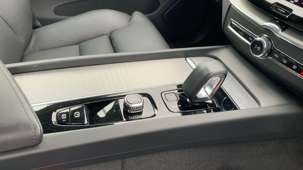 Used Volvo XC60 2025 for sale - 75996959: Photo 23