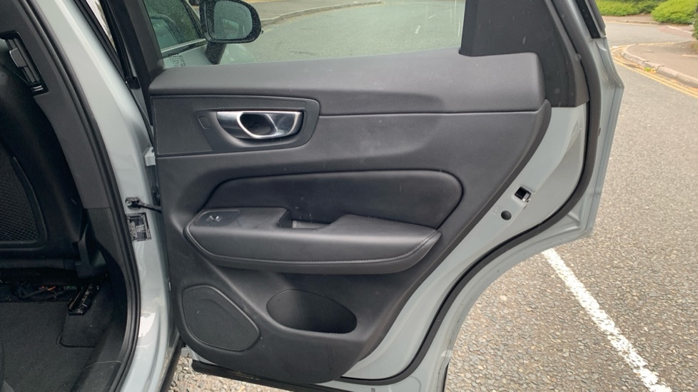 Used Volvo XC60 2025 for sale - 75996959: Photo 39