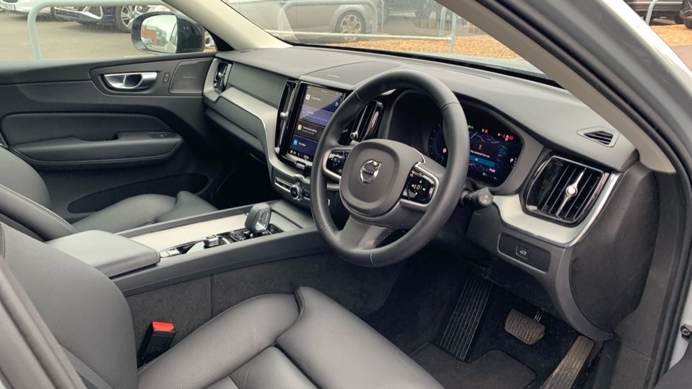 Used Volvo XC60 2025 for sale - 75996959: Photo 4