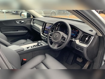 Used Volvo XC60 2025 for sale - 75996959: Photo