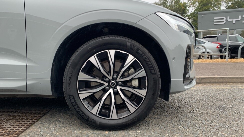 Used Volvo XC60 2025 for sale - 75996959: Photo 9