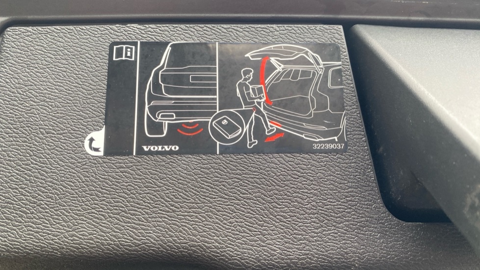 Used Volvo XC60 2019 for sale - 77082618: Photo 19