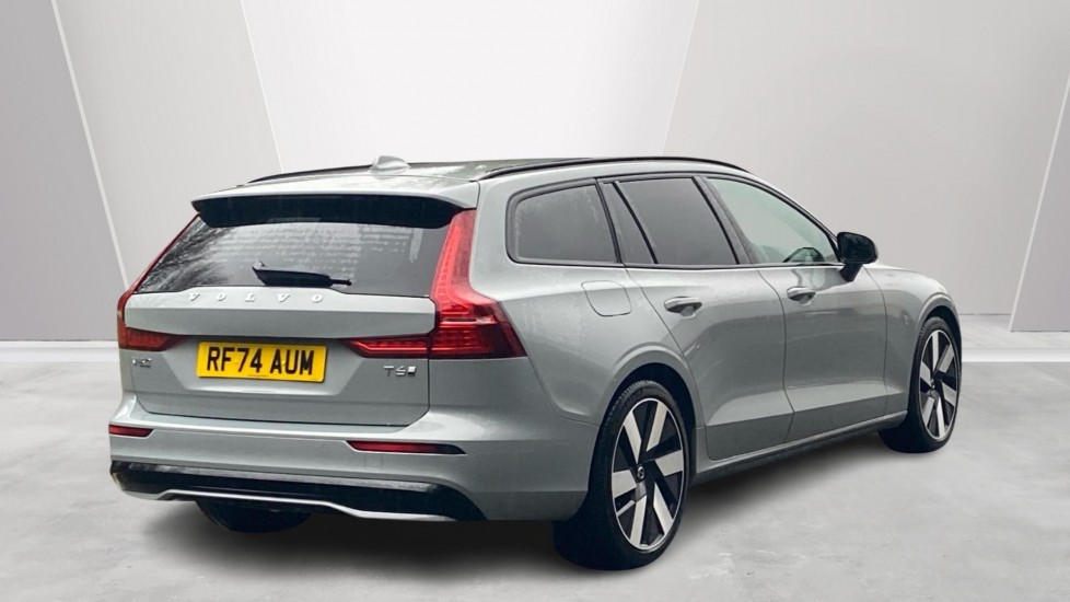 Used Volvo V60 2025 for sale - 77293441: Photo 2