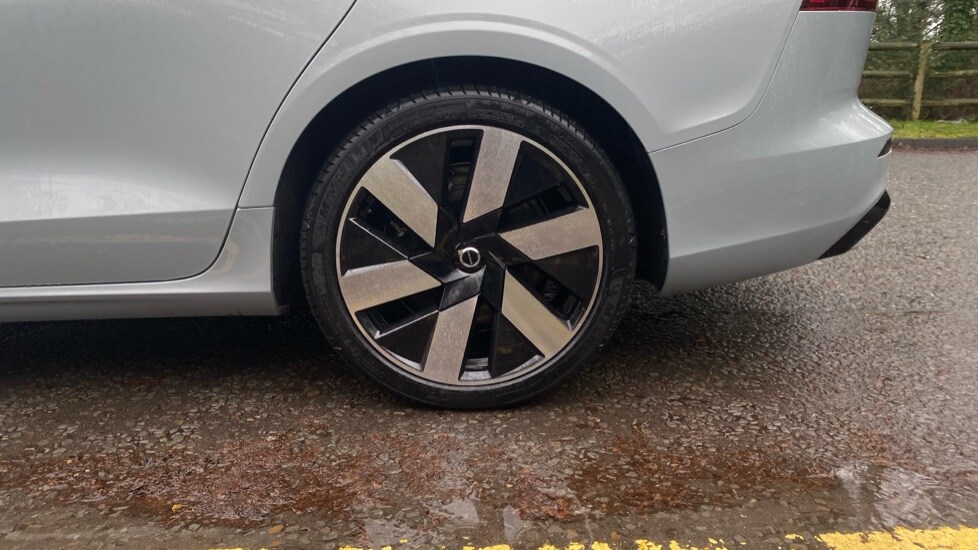 Used Volvo V60 2025 for sale - 77293441: Photo 25