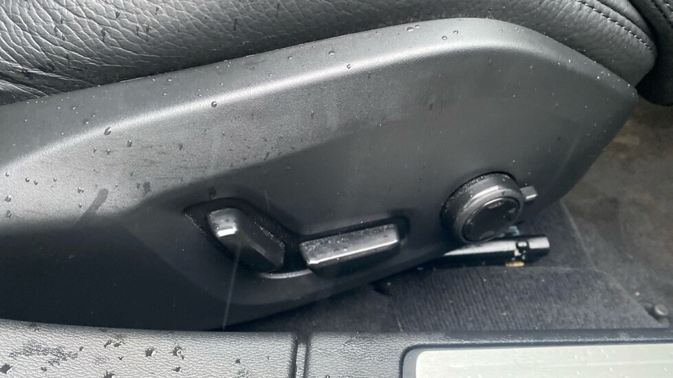 Used Volvo V60 2025 for sale - 77293441: Photo 33