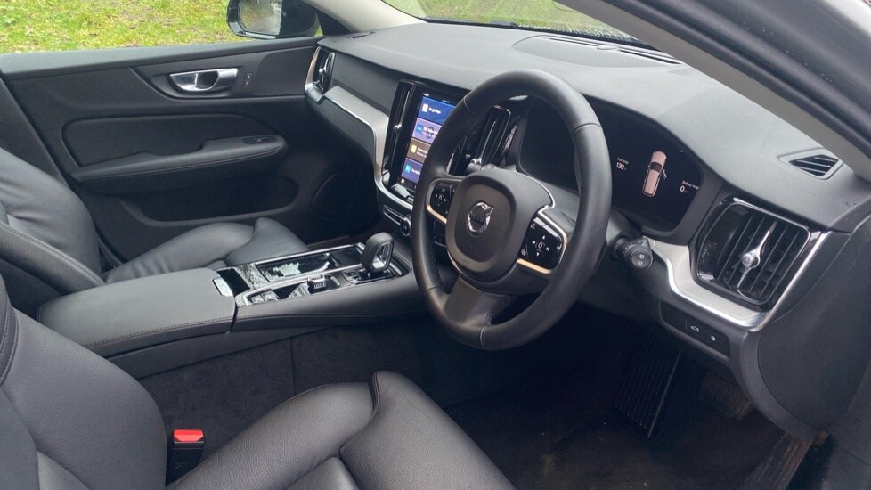 Used Volvo V60 2025 for sale - 77293441: Photo 4