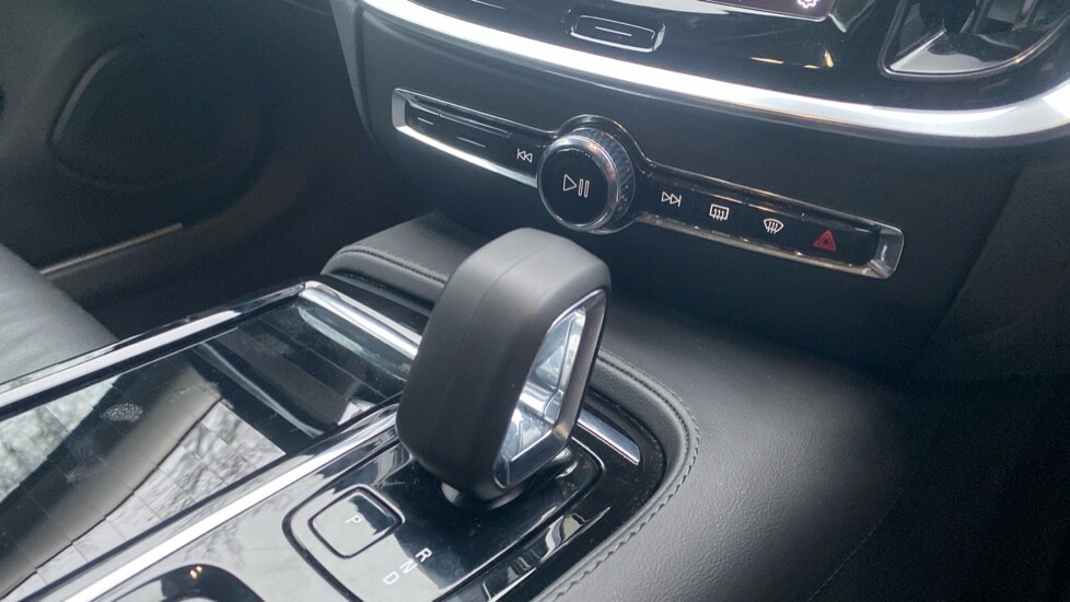 Used Volvo V60 2025 for sale - 77293441: Photo 42