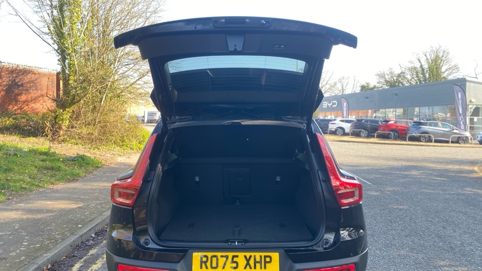 Used Volvo XC40 2025 for sale - 77890039: Photo 13