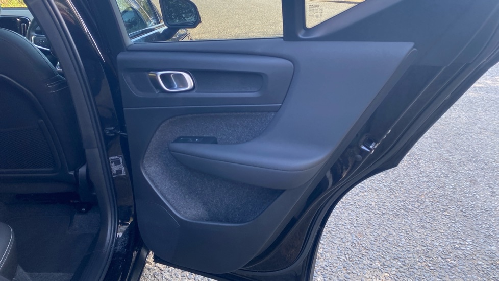 Used Volvo XC40 2025 for sale - 77890039: Photo 19