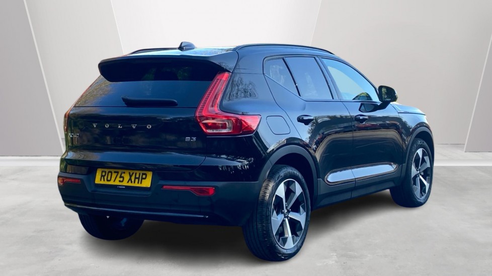 Used Volvo XC40 2025 for sale - 77890039: Photo 2