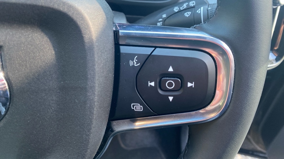 Used Volvo XC40 2025 for sale - 77890039: Photo 33