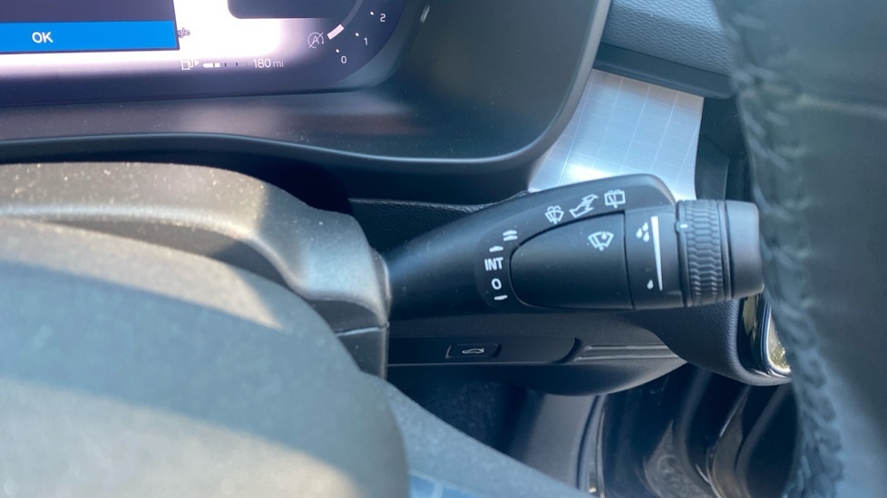 Used Volvo XC40 2025 for sale - 77890039: Photo 35