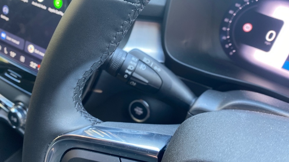 Used Volvo XC40 2025 for sale - 77890039: Photo 36