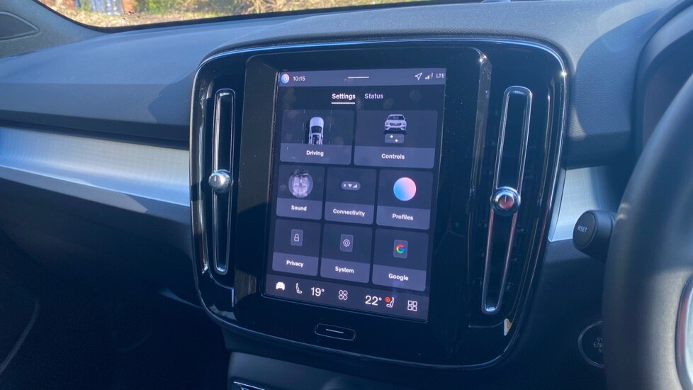 Used Volvo XC40 2025 for sale - 77890039: Photo 41