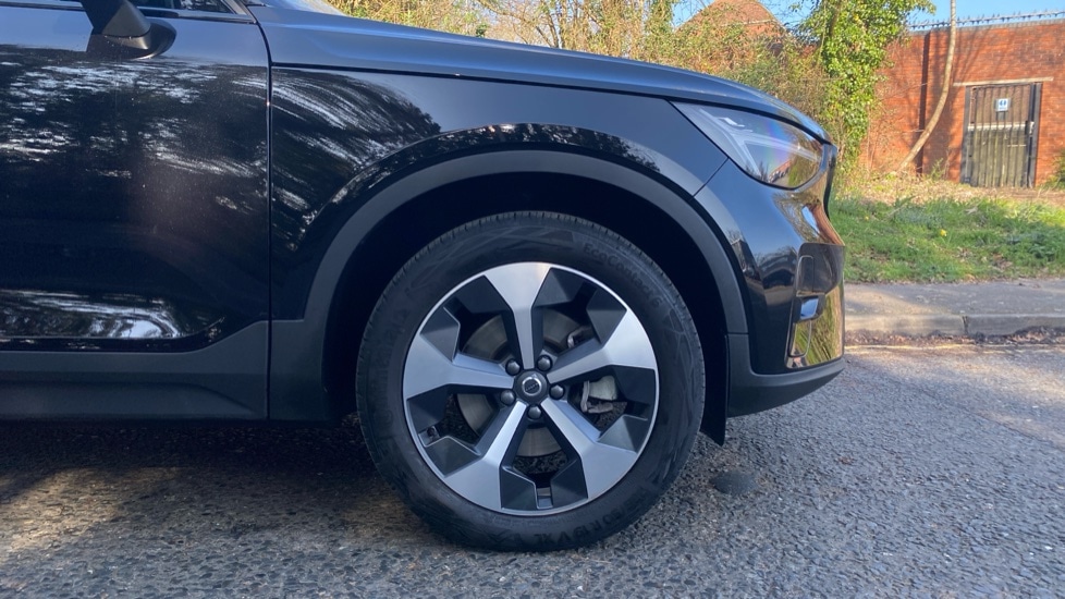 Used Volvo XC40 2025 for sale - 77890039: Photo 9