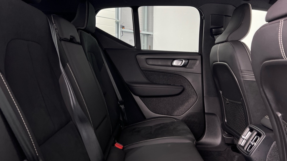 Used Volvo XC40 2024 for sale - 76834791: Photo 10