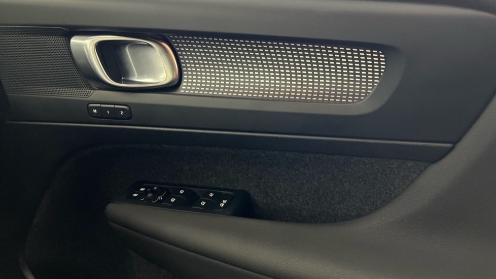 Used Volvo XC40 2024 for sale - 76834791: Photo 15