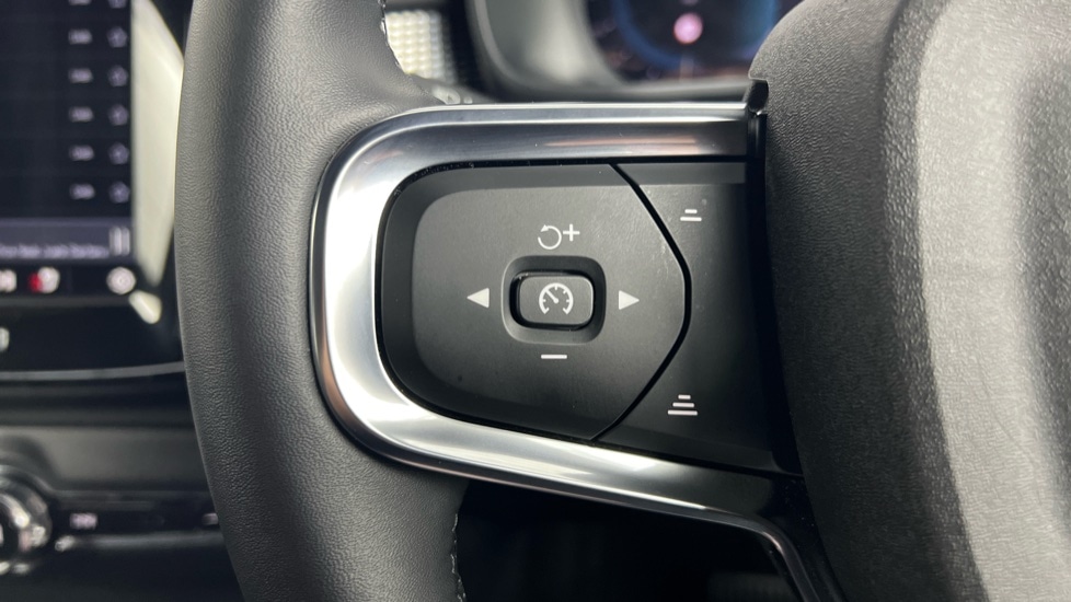 Used Volvo XC40 2024 for sale - 76834791: Photo 18