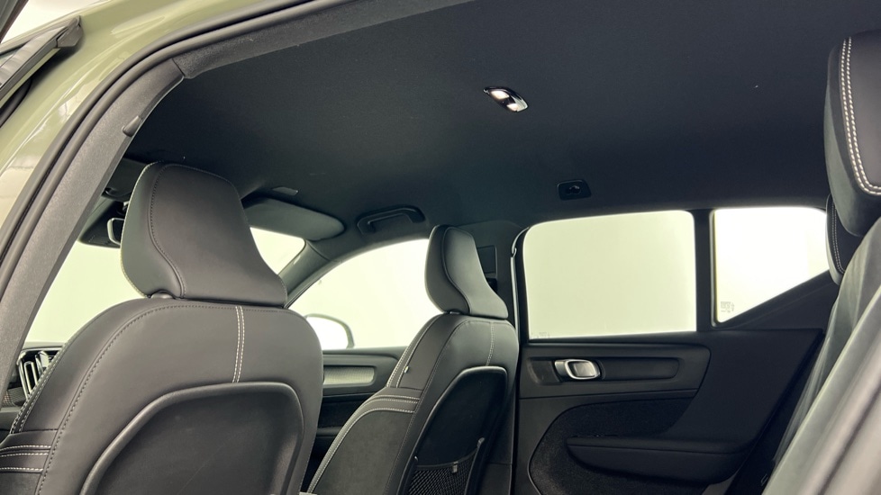 Used Volvo XC40 2024 for sale - 76834791: Photo 37