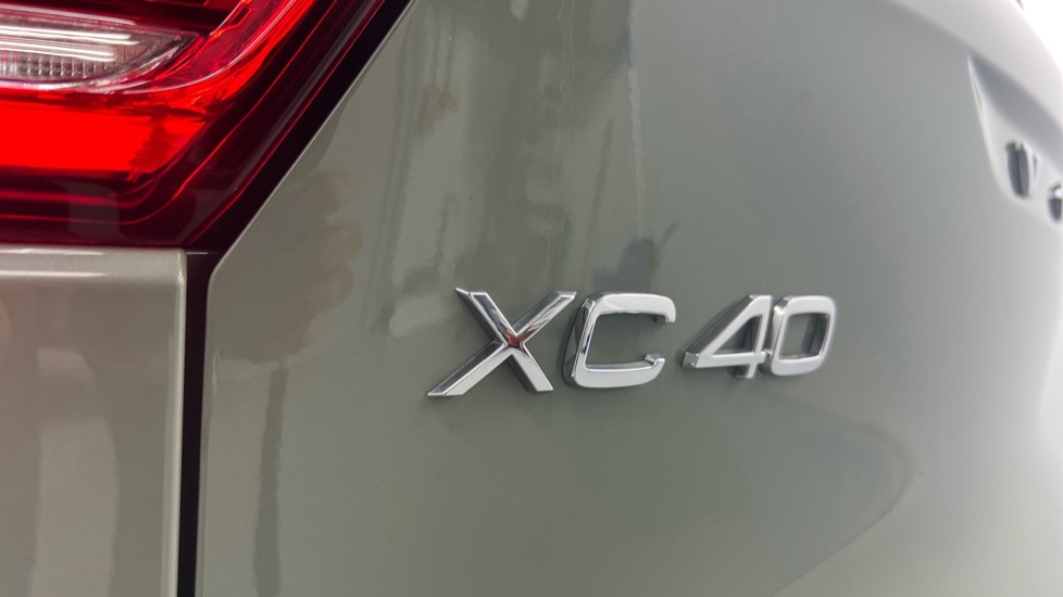 Used Volvo XC40 2024 for sale - 76834791: Photo 82