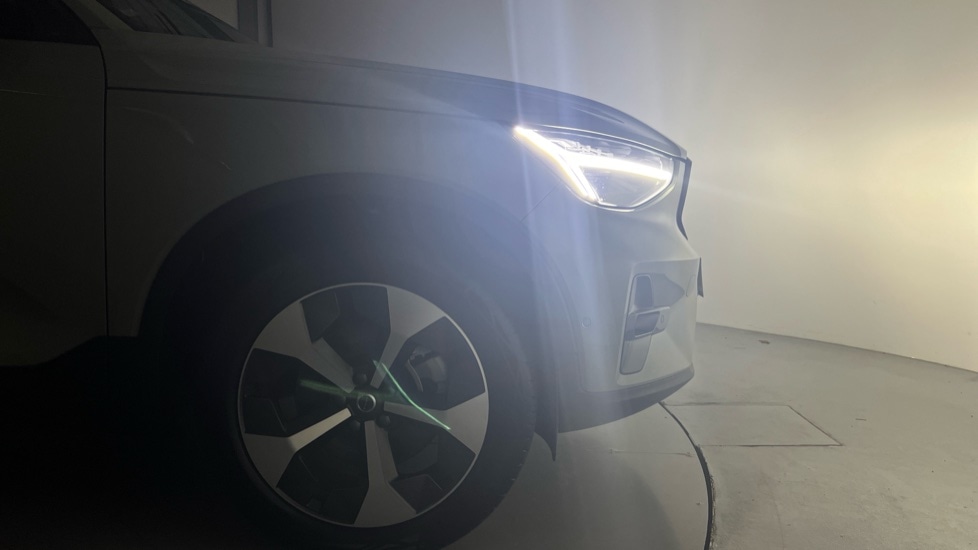 Used Volvo XC40 2024 for sale - 76834791: Photo 87