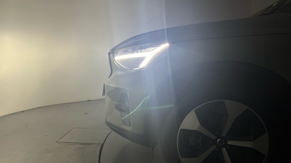 Used Volvo XC40 2024 for sale - 76834791: Photo 88