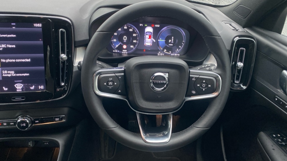 Used Volvo XC40 2023 for sale - 77210256: Photo 10