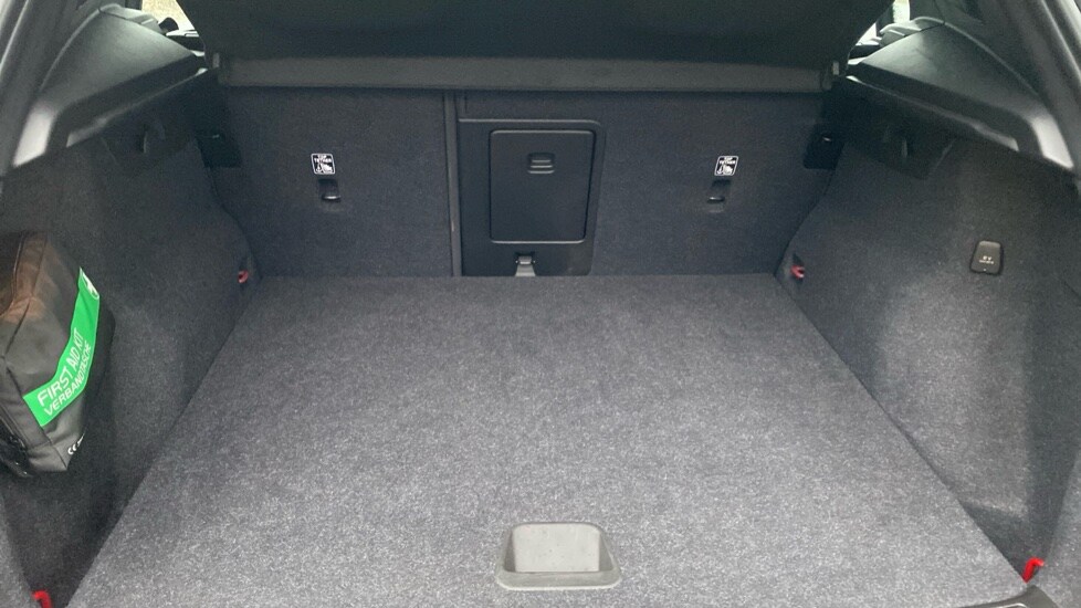 Used Volvo XC40 2023 for sale - 77210256: Photo 14