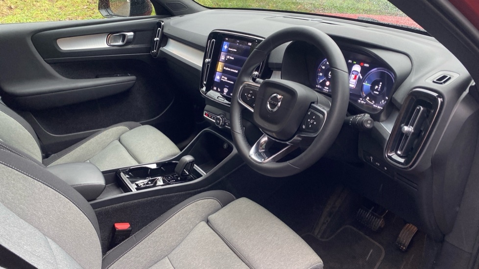 Used Volvo XC40 2023 for sale - 77210256: Photo 4