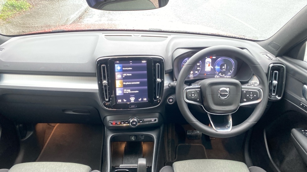 Used Volvo XC40 2023 for sale - 77210256: Photo 5