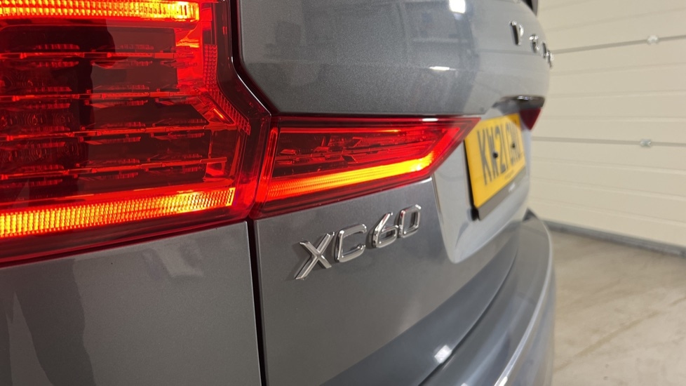 Used Volvo XC60 2021 for sale - 76635766: Photo 31