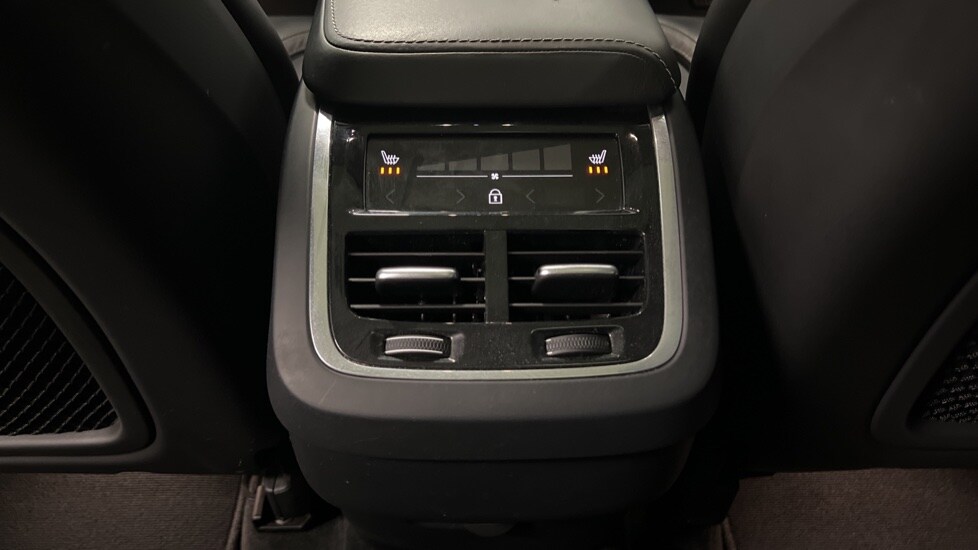 Used Volvo XC60 2021 for sale - 76635766: Photo 34