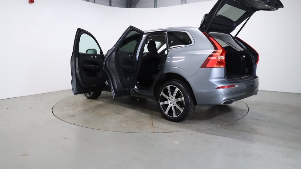Used Volvo XC60 2021 for sale - 76635766: Photo 41