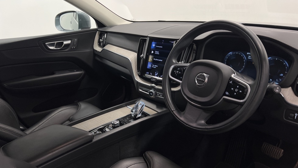 Used Volvo XC60 2021 for sale - 76635766: Photo 5