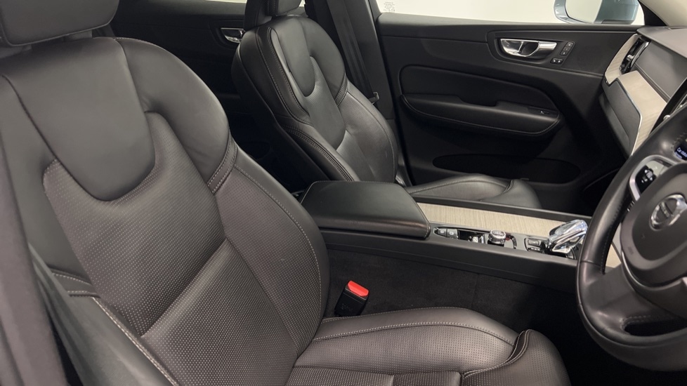 Used Volvo XC60 2021 for sale - 76635766: Photo 9