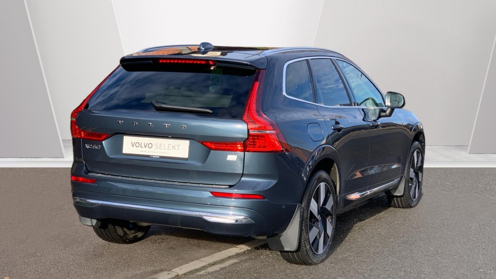Used Volvo XC60 2024 for sale - 77269343: Photo 2