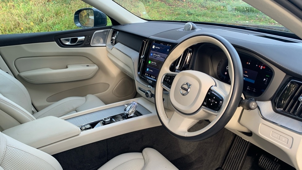 Used Volvo XC60 2024 for sale - 77269343: Photo 4
