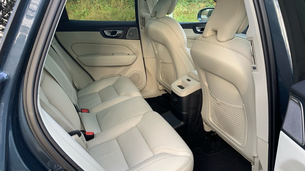 Used Volvo XC60 2024 for sale - 77269343: Photo 6