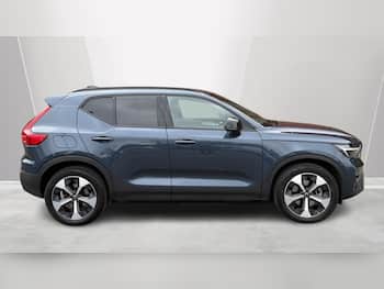 Used Volvo XC40 2025 for sale - 79751605: Photo