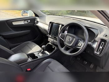 Used Volvo XC40 2018 for sale - 79248938: Photo