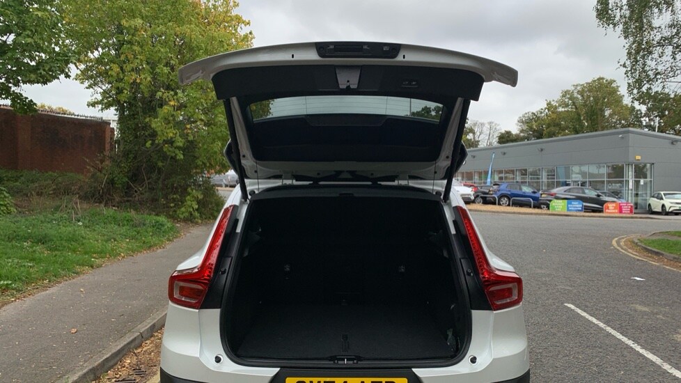 Used Volvo XC40 2024 for sale - 76195943: Photo 13