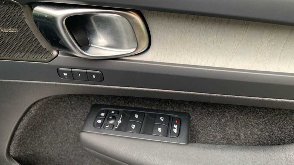 Used Volvo XC40 2024 for sale - 76195943: Photo 28